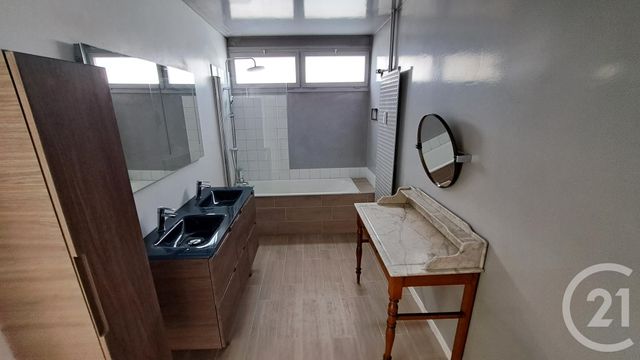 Appartement F5 &agrave; louer - 5 pi&egrave;ces - 96,97 m2 - Compiegne - 60 - PICARDIE