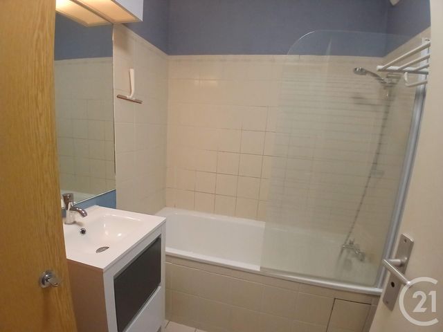 Appartement F2 &agrave; louer - 2 pi&egrave;ces - 49,11 m2 - Compiegne - 60 - PICARDIE