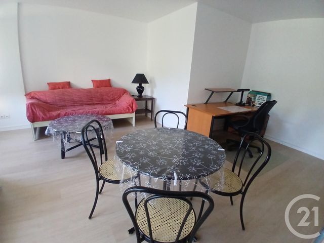 Appartement F2 &agrave; louer - 2 pi&egrave;ces - 49,11 m2 - Compiegne - 60 - PICARDIE