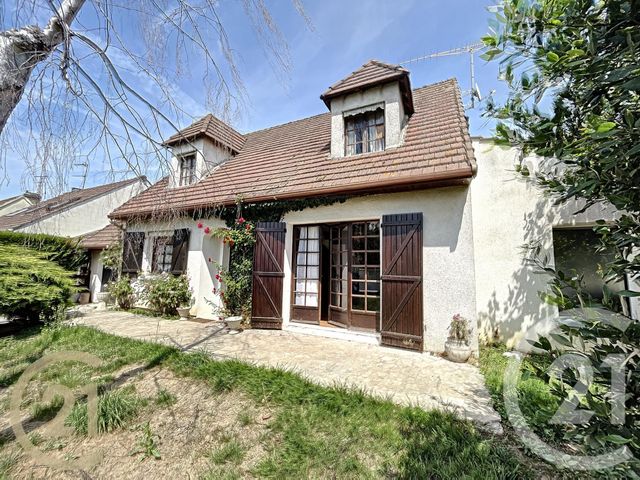 Maison à vendre - 6 pièces - 123,59 m2 - Brie Comte Robert - 77 - ILE-DE-FRANCE