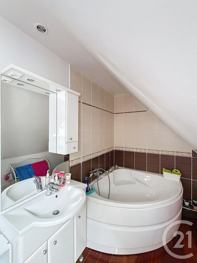 Maison à vendre - 7 pièces - 125 m2 - Combs La Ville - 77 - ILE-DE-FRANCE