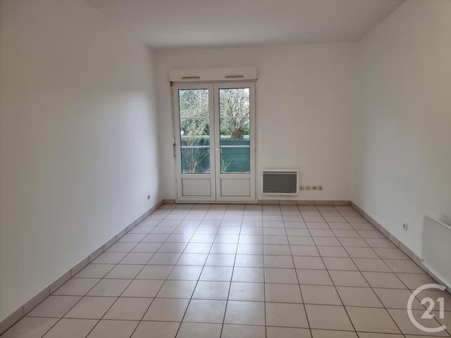 Appartement F3 &agrave; louer - 3 pi&egrave;ces - 55,69 m2 - Brie Comte Robert - 77 - ILE-DE-FRANCE