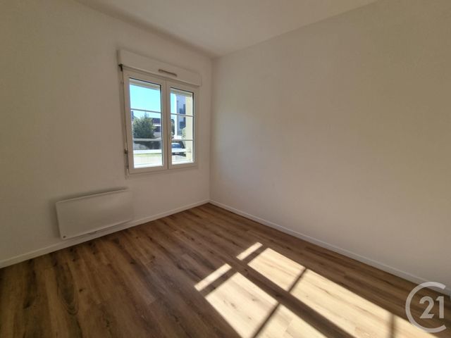 Appartement F3 &agrave; louer - 3 pi&egrave;ces - 55,69 m2 - Brie Comte Robert - 77 - ILE-DE-FRANCE