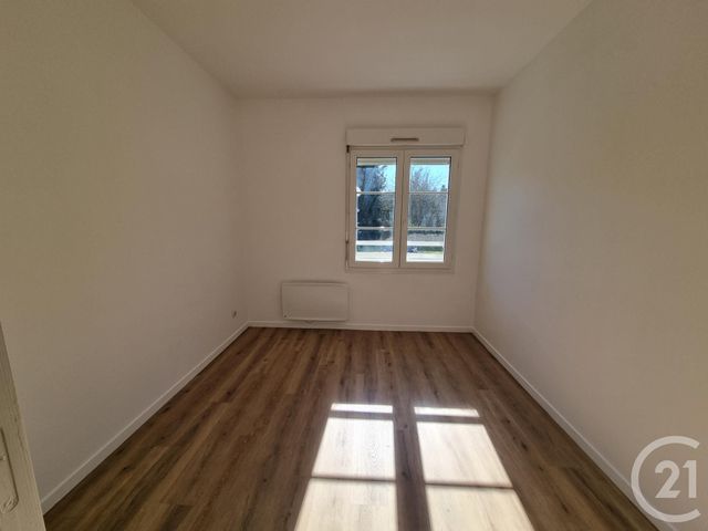 Appartement F3 &agrave; louer - 3 pi&egrave;ces - 55,69 m2 - Brie Comte Robert - 77 - ILE-DE-FRANCE