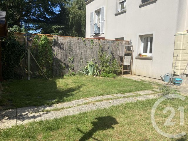 Appartement Studio à vendre - 1 pièce - 29,80 m2 - Brie Comte Robert - 77 - ILE-DE-FRANCE