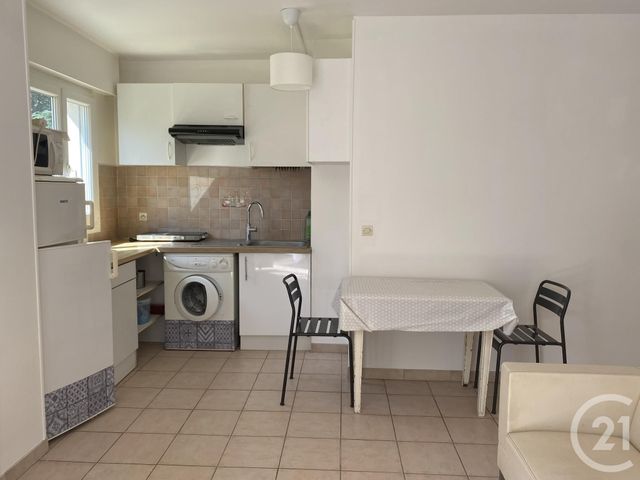 Appartement Studio à vendre - 1 pièce - 29,80 m2 - Brie Comte Robert - 77 - ILE-DE-FRANCE