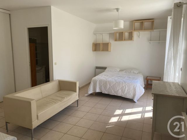 Appartement Studio à vendre - 1 pièce - 29,80 m2 - Brie Comte Robert - 77 - ILE-DE-FRANCE