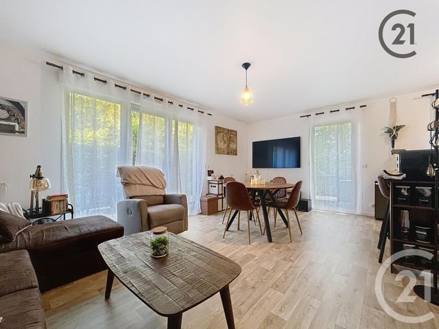 Appartement F4 à vendre - 4 pièces - 83,26 m2 - Brie Comte Robert - 77 - ILE-DE-FRANCE