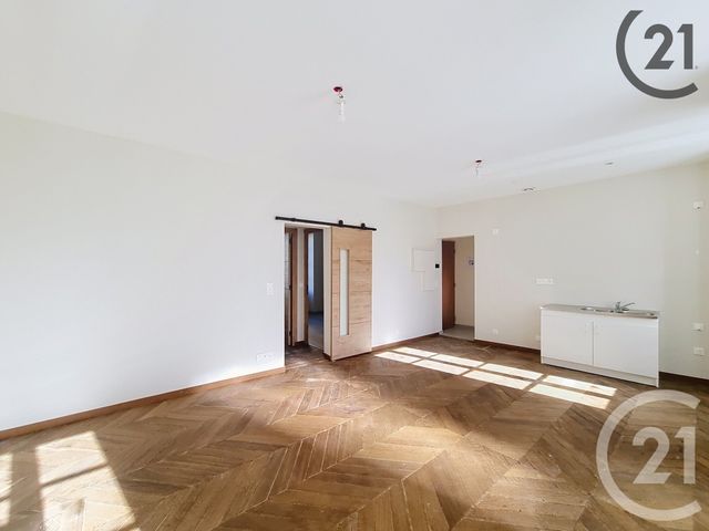 Appartement à vendre - 3 pièces - 52,30 m2 - Brie Comte Robert - 77 - ILE-DE-FRANCE