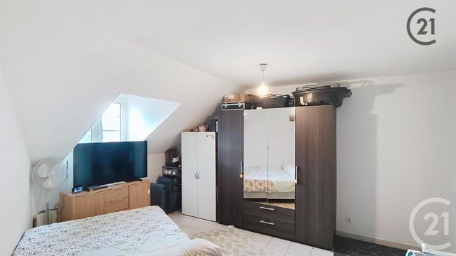 Appartement Studio à vendre - 1 pièce - 24,30 m2 - Brie Comte Robert - 77 - ILE-DE-FRANCE