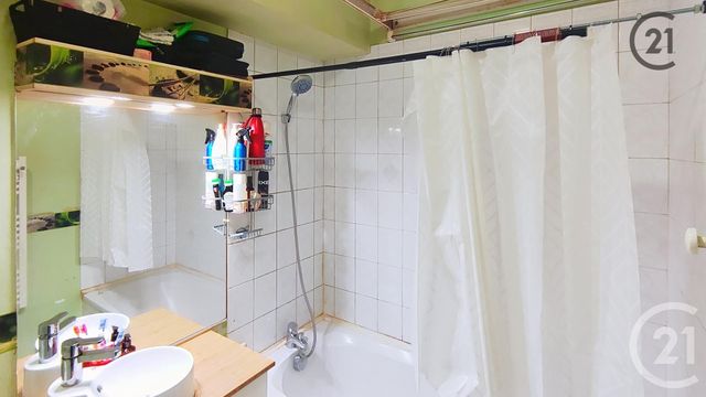 Appartement Studio à vendre - 1 pièce - 24,30 m2 - Brie Comte Robert - 77 - ILE-DE-FRANCE