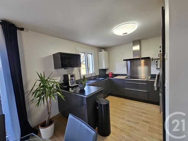 Maison &agrave; louer - 4 pi&egrave;ces - 74,61 m2 - Lesigny - 77 - ILE-DE-FRANCE