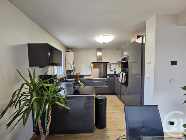 Maison &agrave; louer - 4 pi&egrave;ces - 74,61 m2 - Lesigny - 77 - ILE-DE-FRANCE