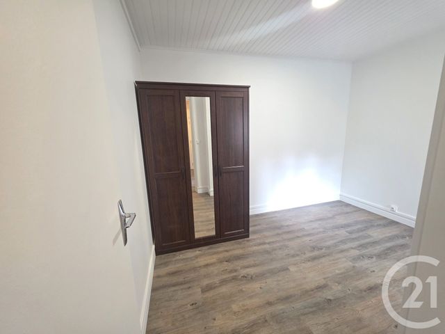 Appartement F2 &agrave; louer - 2 pi&egrave;ces - 39,58 m2 - Brie Comte Robert - 77 - ILE-DE-FRANCE