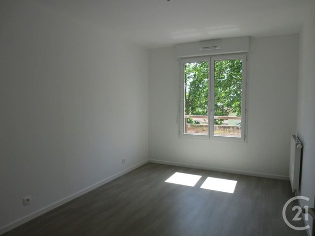 Appartement F2 &agrave; louer - 2 pi&egrave;ces - 43,27 m2 - Brie Comte Robert - 77 - ILE-DE-FRANCE