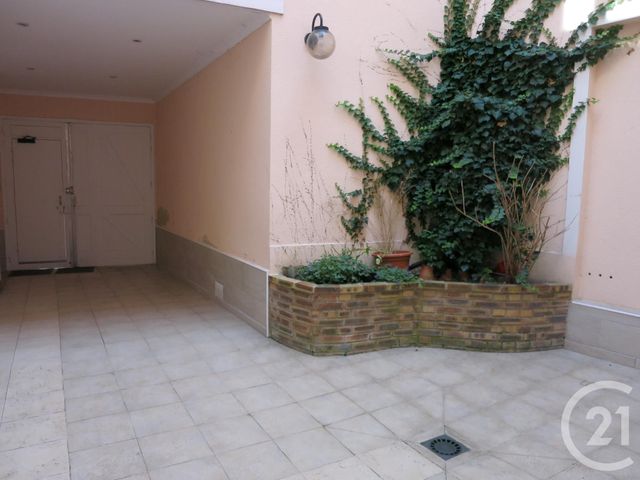 Appartement F1 &agrave; louer - 1 pi&egrave;ce - 32,43 m2 - Guignes - 77 - ILE-DE-FRANCE