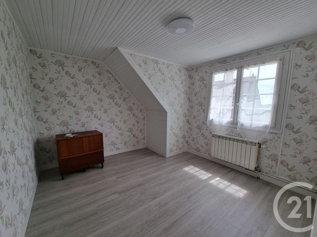 Maison &agrave; louer - 5 pi&egrave;ces - 93,05 m2 - Brie Comte Robert - 77 - ILE-DE-FRANCE