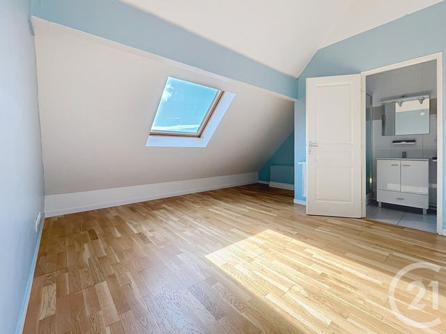 Appartement Triplex &agrave; vendre - 4 pi&egrave;ces - 68,91 m2 - Brie Comte Robert - 77 - ILE-DE-FRANCE