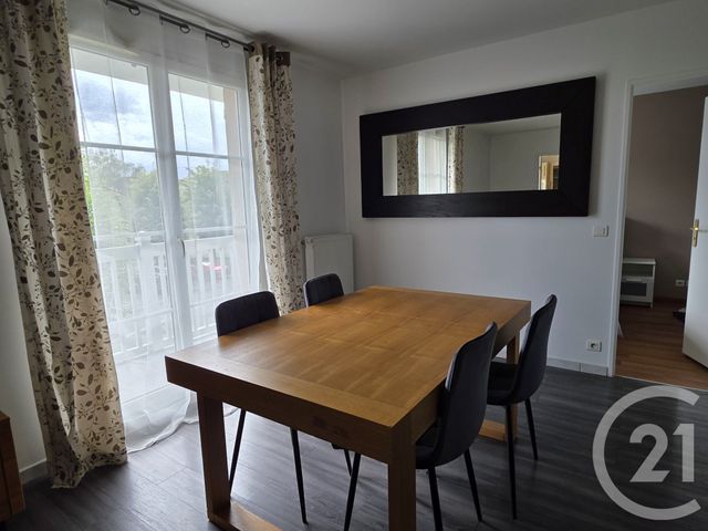 Appartement F2 &agrave; louer - 2 pi&egrave;ces - 50,50 m2 - Brie Comte Robert - 77 - ILE-DE-FRANCE