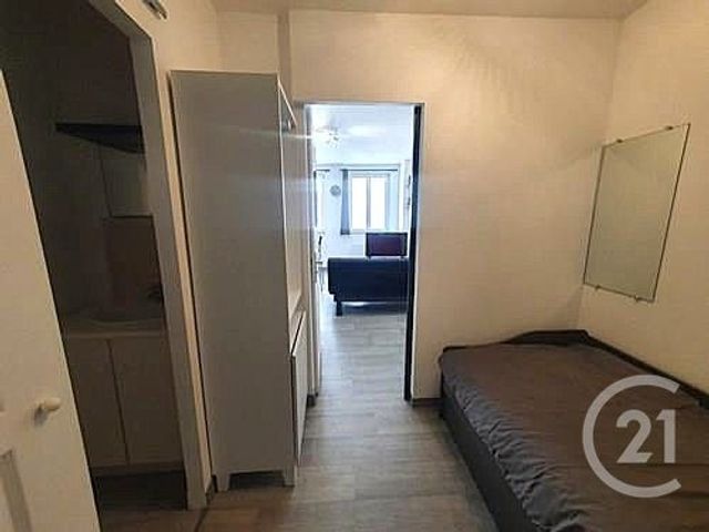 Appartement F1 &agrave; louer - 1 pi&egrave;ce - 23,40 m2 - Brie Comte Robert - 77 - ILE-DE-FRANCE