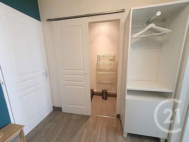 Appartement F1 &agrave; louer - 1 pi&egrave;ce - 23,40 m2 - Brie Comte Robert - 77 - ILE-DE-FRANCE