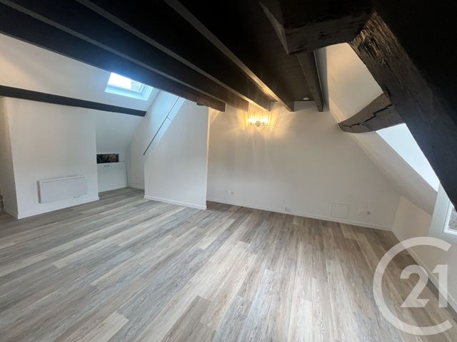 Appartement T1 &agrave; louer - 1 pi&egrave;ce - 35,84 m2 - Brie Comte Robert - 77 - ILE-DE-FRANCE