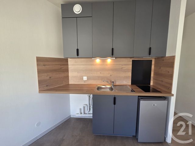 Appartement Studio &agrave; louer - 1 pi&egrave;ce - 24,32 m2 - Brie Comte Robert - 77 - ILE-DE-FRANCE
