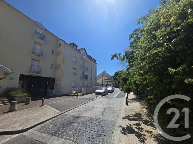 Parking &agrave; louer - 11,20 m2 - Brie Comte Robert - 77 - ILE-DE-FRANCE