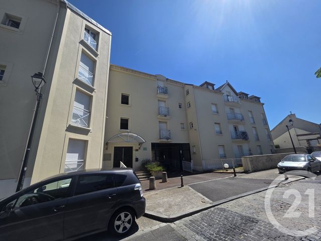 parking - BRIE COMTE ROBERT - 77
