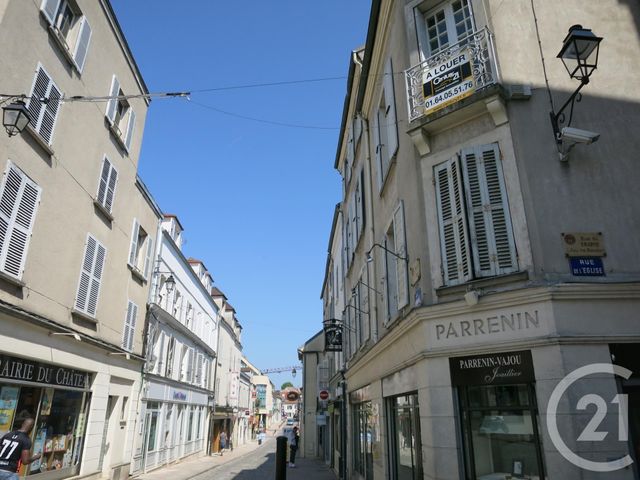 Appartement F1 &agrave; louer - 1 pi&egrave;ce - 30,33 m2 - Brie Comte Robert - 77 - ILE-DE-FRANCE