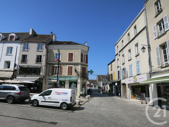 Appartement F1 &agrave; louer - 1 pi&egrave;ce - 30,33 m2 - Brie Comte Robert - 77 - ILE-DE-FRANCE