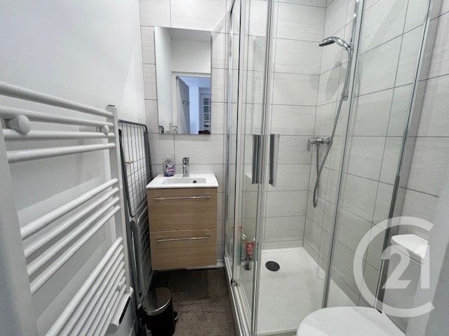 Appartement F1 &agrave; louer - 1 pi&egrave;ce - 30,33 m2 - Brie Comte Robert - 77 - ILE-DE-FRANCE