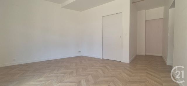 Appartement &agrave; louer - 5 pi&egrave;ces - 140,06 m2 - Servon - 77 - ILE-DE-FRANCE