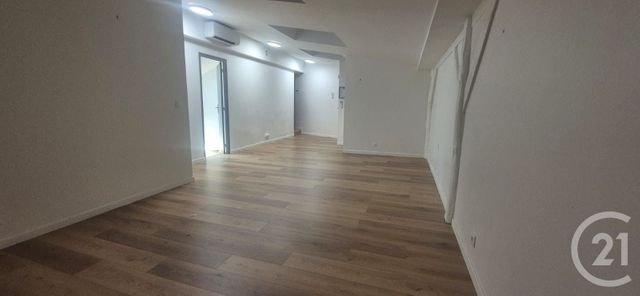 Appartement &agrave; louer - 5 pi&egrave;ces - 140,06 m2 - Servon - 77 - ILE-DE-FRANCE