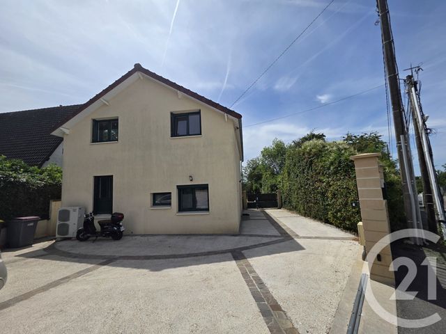Maison &agrave; louer - 6 pi&egrave;ces - 141,16 m2 - Evry Gregy Sur Yerre - 77 - ILE-DE-FRANCE