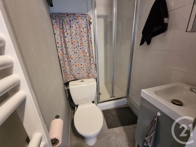 Appartement Studio &agrave; louer - 1 pi&egrave;ce - 30,35 m2 - Brie Comte Robert - 77 - ILE-DE-FRANCE