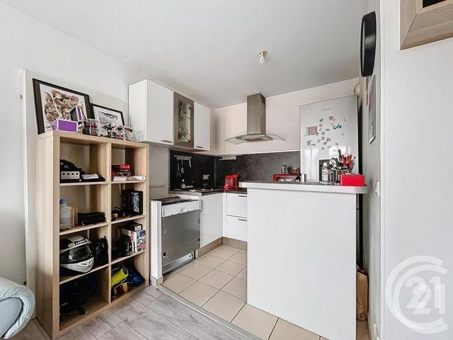 Appartement F2 &agrave; louer - 2 pi&egrave;ces - 39,49 m2 - Brie Comte Robert - 77 - ILE-DE-FRANCE