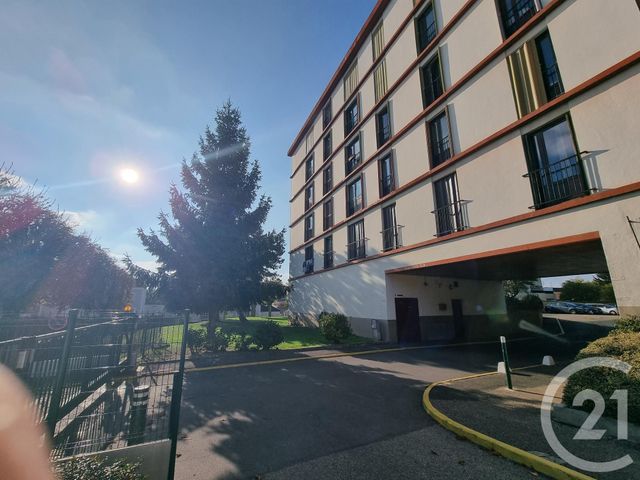 Appartement F3 &agrave; louer - 3 pi&egrave;ces - 62,95 m2 - Brie Comte Robert - 77 - ILE-DE-FRANCE