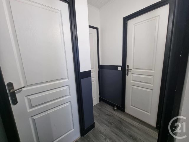 Appartement F3 &agrave; louer - 3 pi&egrave;ces - 62,95 m2 - Brie Comte Robert - 77 - ILE-DE-FRANCE