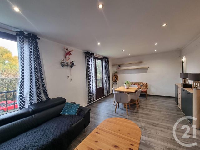 Appartement F3 &agrave; louer - 3 pi&egrave;ces - 62,95 m2 - Brie Comte Robert - 77 - ILE-DE-FRANCE