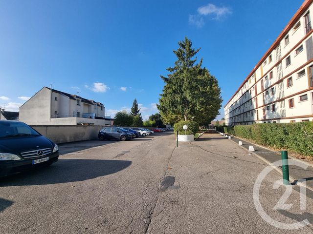 Appartement F3 &agrave; louer - 3 pi&egrave;ces - 62,95 m2 - Brie Comte Robert - 77 - ILE-DE-FRANCE