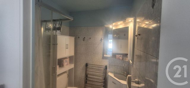 Appartement F2 &agrave; louer - 2 pi&egrave;ces - 34 m2 - Brie Comte Robert - 77 - ILE-DE-FRANCE