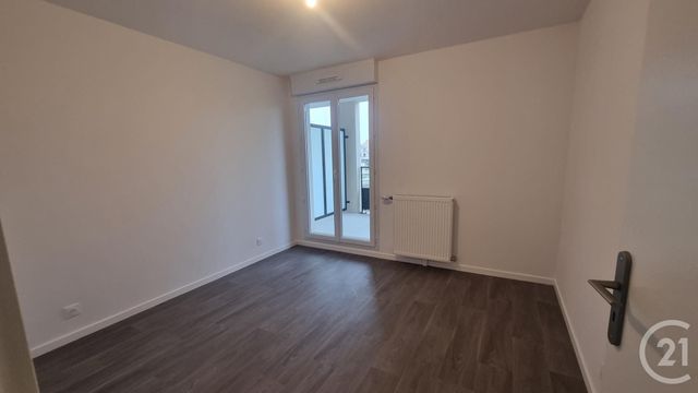 Appartement F3 &agrave; louer - 3 pi&egrave;ces - 64,10 m2 - St Pierre Du Perray - 91 - ILE-DE-FRANCE