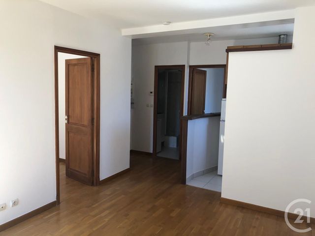 Appartement F3 à louer - 3 pièces - 41,36 m2 - Montrouge - 92 - ILE-DE-FRANCE