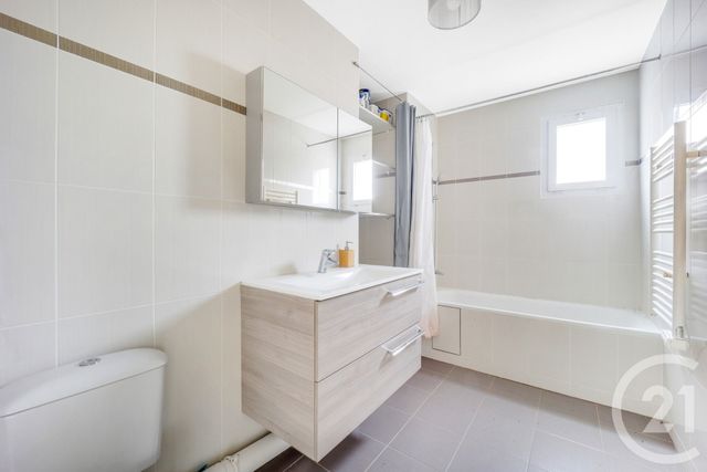 Appartement F4 à vendre - 4 pièces - 83 m2 - Bagneux - 92 - ILE-DE-FRANCE