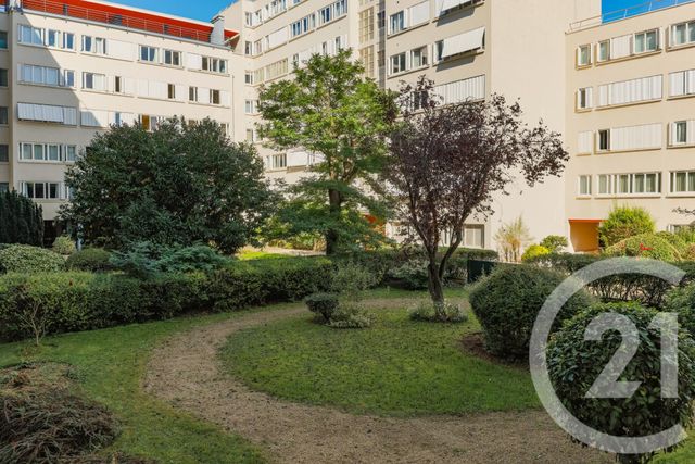 Appartement F5 à vendre - 4 pièces - 82,50 m2 - Montrouge - 92 - ILE-DE-FRANCE