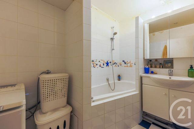 Appartement F5 à vendre - 4 pièces - 82,50 m2 - Montrouge - 92 - ILE-DE-FRANCE