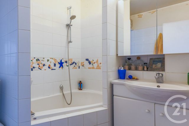 Appartement F5 à vendre - 4 pièces - 82,50 m2 - Montrouge - 92 - ILE-DE-FRANCE