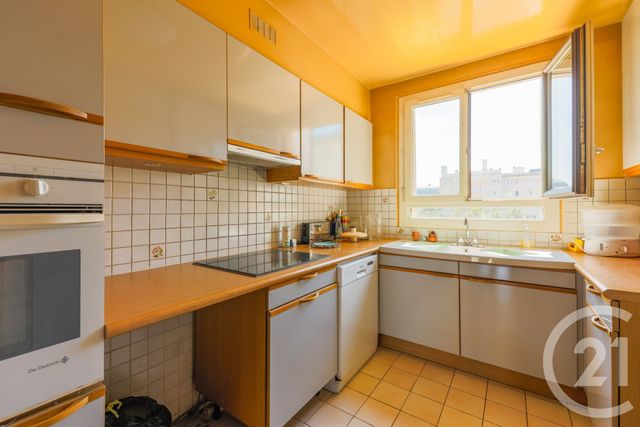 Appartement F3 à vendre - 3 pièces - 65,43 m2 - Montrouge - 92 - ILE-DE-FRANCE