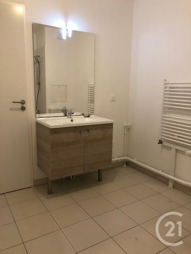 Appartement Studio &agrave; louer - 1 pi&egrave;ce - 30,07 m2 - Bagneux - 92 - ILE-DE-FRANCE